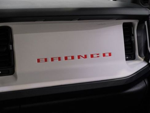 Used 2025 Ford Bronco Heritage Edition image 45