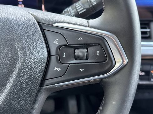 Used 2024 Chevrolet Trax LT w/ Driver Confidence Package FWD image 27