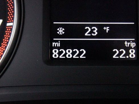 Used 2015 Volkswagen Passat 1.8T SE image 5