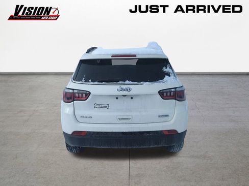 Used 2019 Jeep Compass Latitude w/ Cold Weather Group image 6