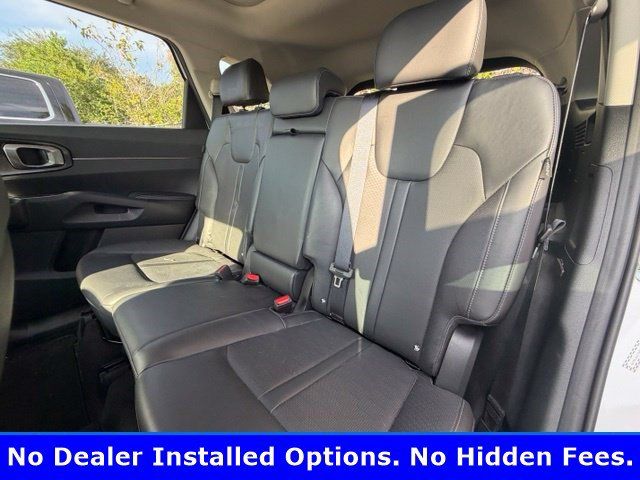Used 2025 Kia Sorento S w/ Panoramic Sunroof Package FWD image 8
