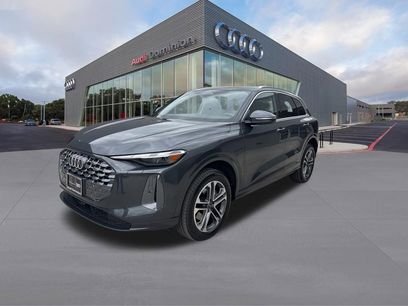 Used 2025 Audi Q5 Premium w/ Convenience Package