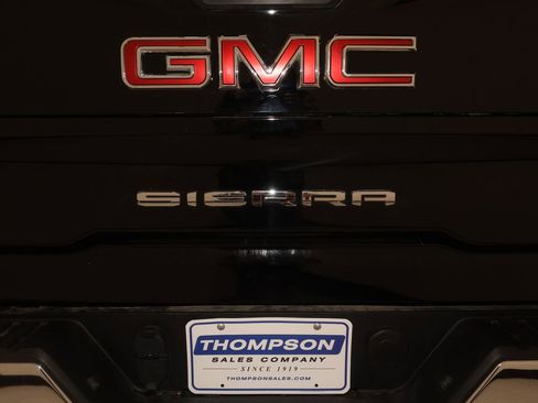 Used 2024 GMC Sierra 2500 SLT w/ SLT Convenience Package AWD/4WD image 39