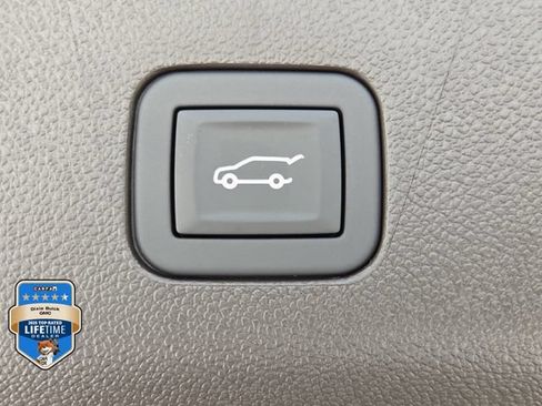 New 2026 GMC Yukon XL Elevation w/ Elevation Premium Package AWD/4WD image 6