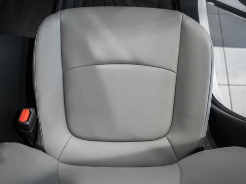 New 2026 Toyota Sienna XLE AWD/4WD image 32