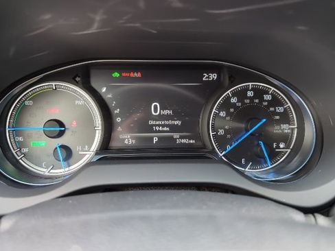 Used 2021 Toyota Venza Limited image 14