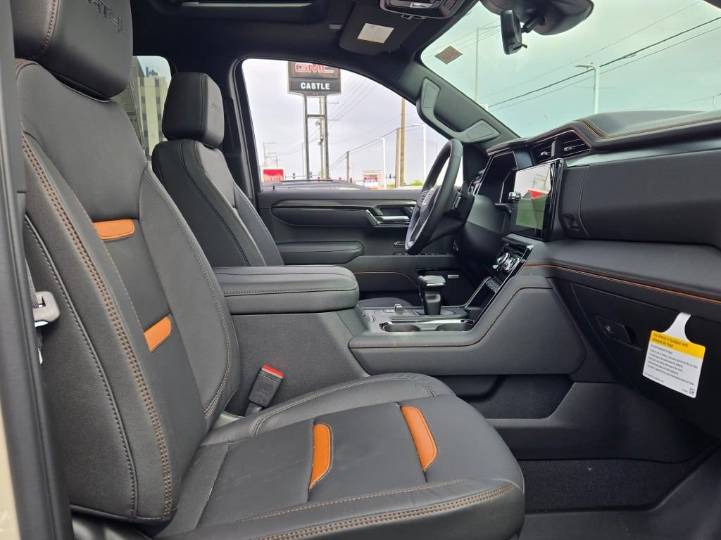 New 2026 GMC Sierra 1500 AT4 w/ AT4 Premium Package AWD/4WD image 18