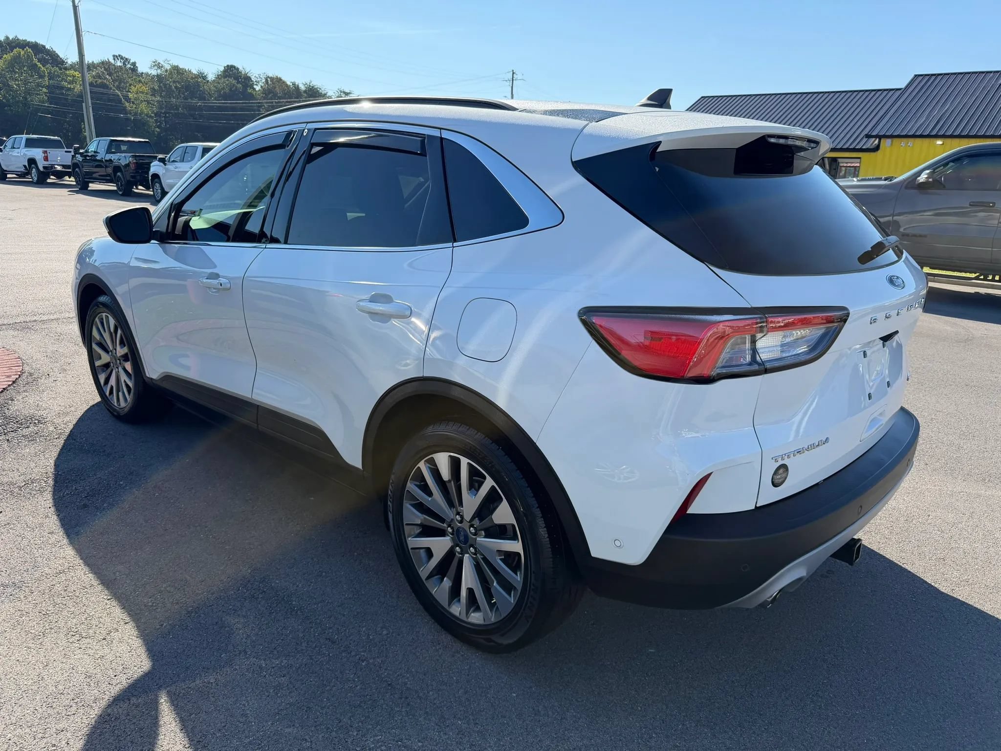 Used 2021 Ford Escape Titanium FWD image 4