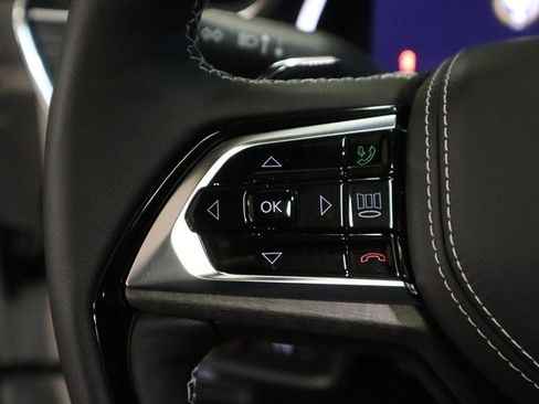 New 2023 Jeep Grand Cherokee Overland w/ Adv Protech Group III image 7