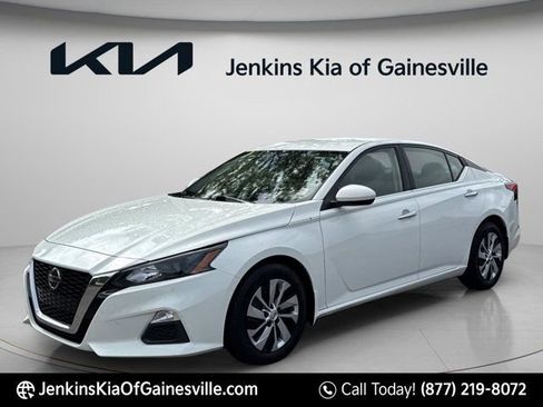 Used 2022 Nissan Altima 2.5 S FWD image 7