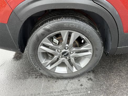 Used 2023 Kia Seltos S w/ Navigation Package FWD image 33