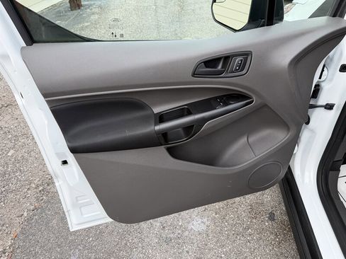 Used 2021 Ford Transit Connect XL image 15