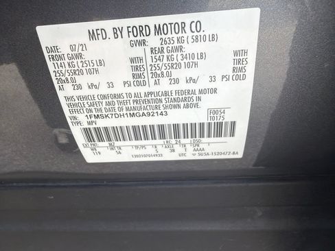 Used 2021 Ford Explorer XLT w/ Equipment Group 202A RWD image 5