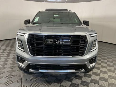 New 2026 GMC Yukon XL Denali w/ Denali Reserve Package AWD/4WD image 2