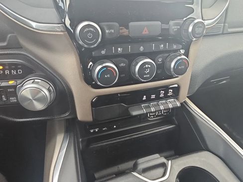 Used 2019 RAM 1500 Laramie w/ Sport Appearance Package image 17