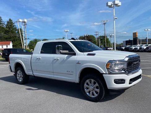 Used 2022 RAM 2500 Limited w/ Body Color Bumper Group AWD/4WD image 7