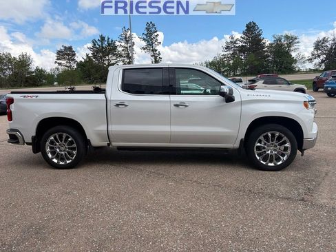 Used 2024 Chevrolet Silverado 1500 LTZ w/ LTZ Premium Package AWD/4WD image 8