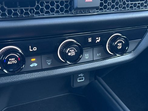 Certified 2025 Honda HR-V LX image 16