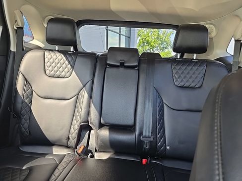 Used 2024 Ford Edge Titanium AWD/4WD image 35