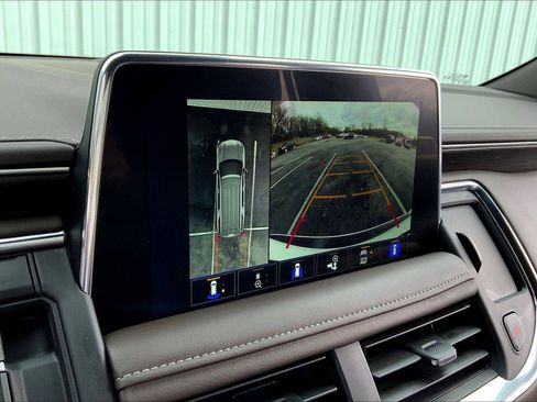 Used 2024 Chevrolet Tahoe LT w/ LT Signature Package image 19