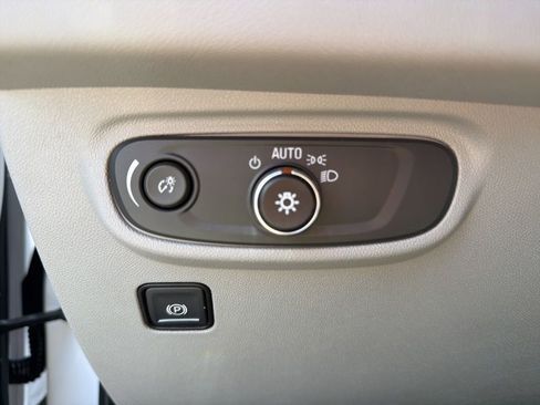 Used 2022 GMC Terrain SLE w/ Driver Convenience Package FWD image 46