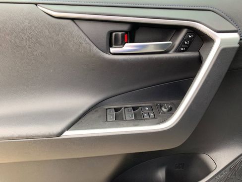 Used 2025 Toyota RAV4 XSE w/ Advanced Technology Package image 12