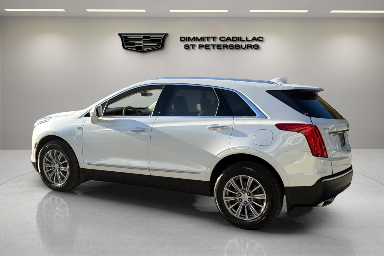 Used 2017 Cadillac XT5 Luxury FWD image 3
