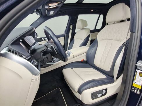 Used 2022 BMW X7 xDrive40i w/ Executive Package image 12