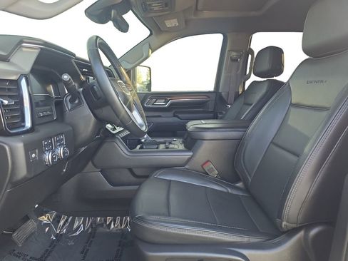 Used 2024 GMC Sierra 2500 Denali w/ Denali Reserve Package image 11