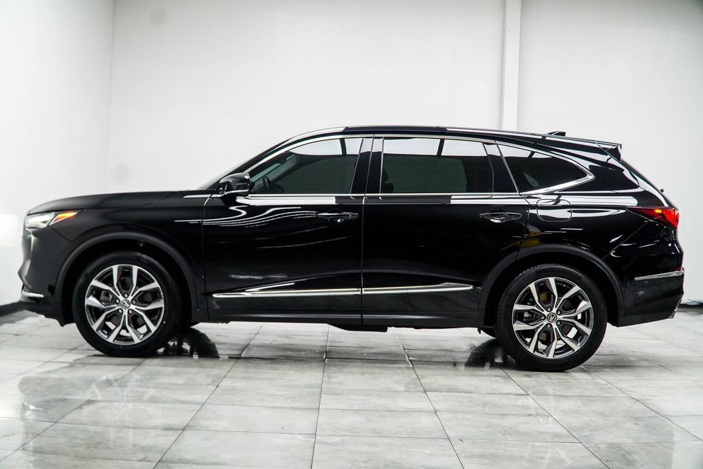 Used 2024 Acura MDX w/ Technology Package FWD image 13