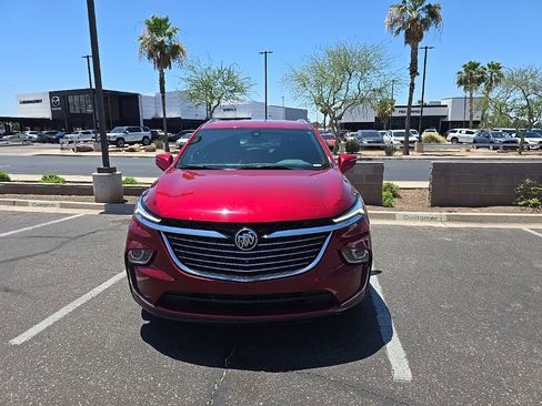 Used 2024 Buick Enclave Essence FWD image 2
