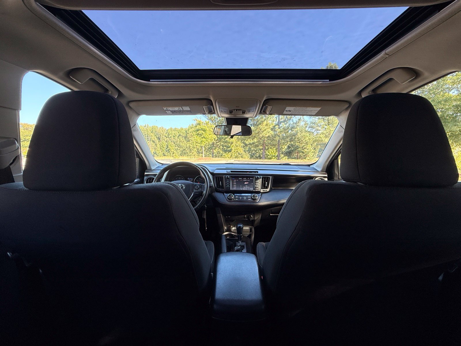 Used 2017 Toyota RAV4 XLE FWD image 33