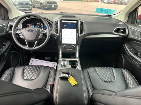 Used 2024 Ford Edge Titanium AWD/4WD image 25