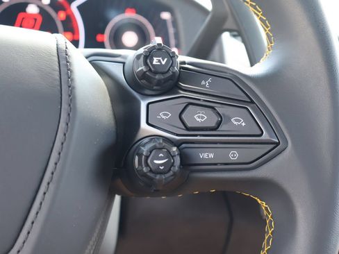 Used 2025 Lamborghini Revuelto AWD/4WD image 21
