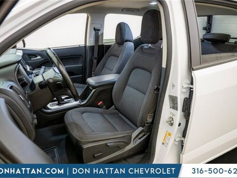 Used 2022 Chevrolet Colorado LT w/ LT Convenience Package image 4