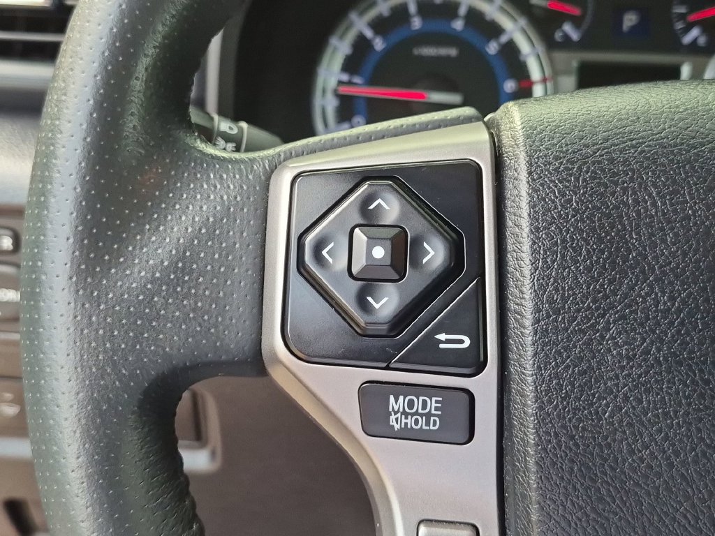 Used 2018 Toyota 4Runner SR5 Premium AWD/4WD image 21