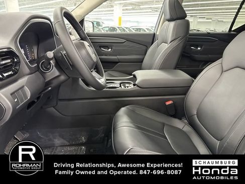 Used 2026 Honda Pilot Touring image 4