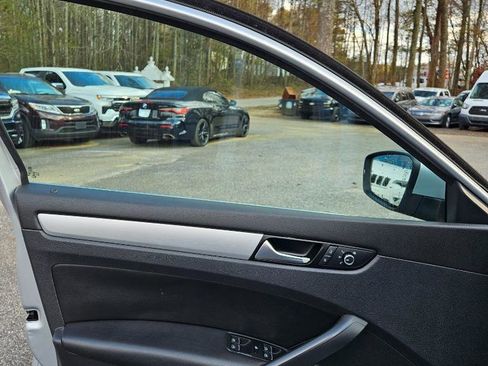 Used 2013 Volkswagen Passat 2.5 SE image 15