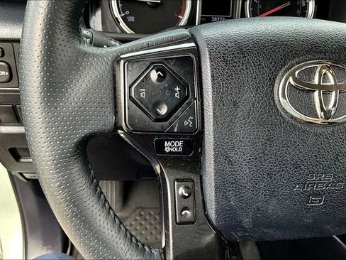 Used 2022 Toyota 4Runner TRD Off-Road Premium w/ Moonroof Package image 10