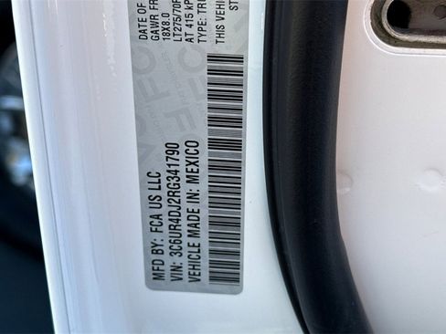 Used 2024 RAM 2500 Big Horn image 39