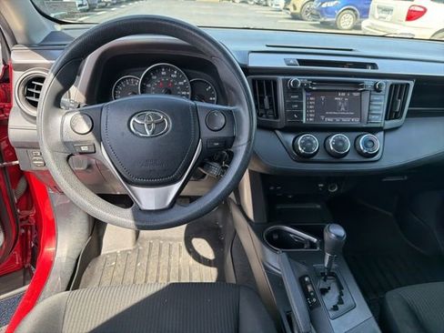 Used 2016 Toyota RAV4 LE image 16