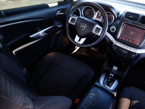 Used 2015 Dodge Journey SXT w/ Flexible Seating Group image 20