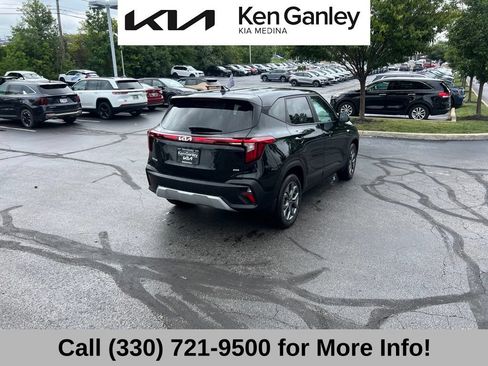 Certified 2024 Kia Seltos LX AWD/4WD image 11