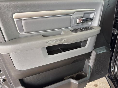 Used 2019 RAM 1500 Lone Star image 9