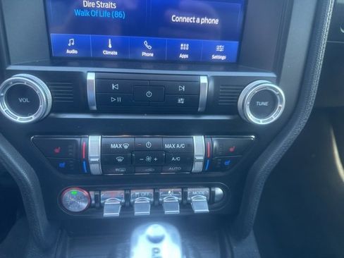 Used 2023 Ford Mustang Premium image 9