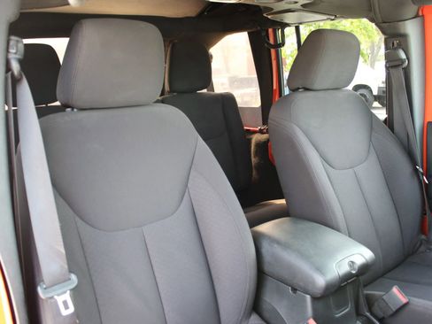 Used 2015 Jeep Wrangler Unlimited Sport w/ Quick Order Package 24S image 28