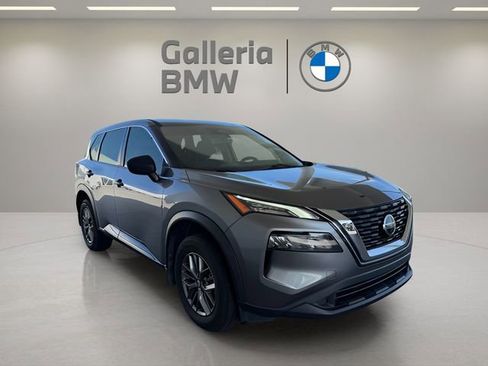 Used 2021 Nissan Rogue S FWD image 4