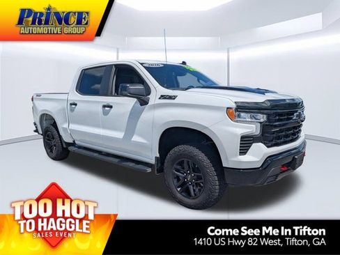 Used 2026 Chevrolet Silverado 1500 LT Trail Boss w/ Convenience Package II AWD/4WD image 1