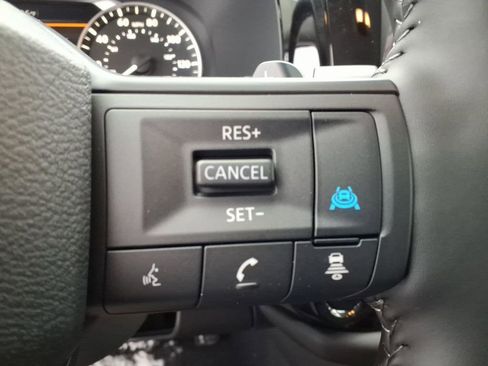 New 2026 Nissan Pathfinder SV image 21