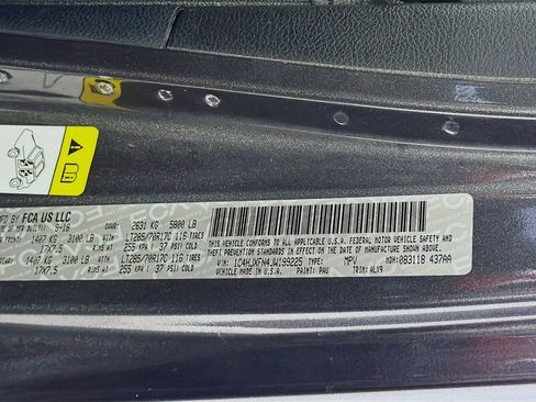 Used 2018 Jeep Wrangler Unlimited Rubicon image 28